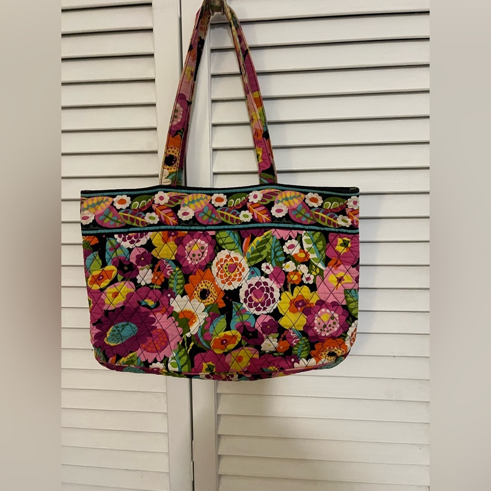 Vera Bradley Va Va Bloom Retired Floral Multicolor Quilted Tote Bag - Picture 4 of 4